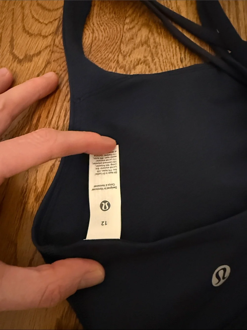 Lululemon Navy Energy Bra sz 12 NWT